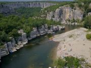 location canoë kayak dans le cirque des gens en ardèche  location gorges de l'ardèche